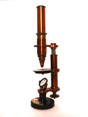 Un-Microscopio-C.-Kellner